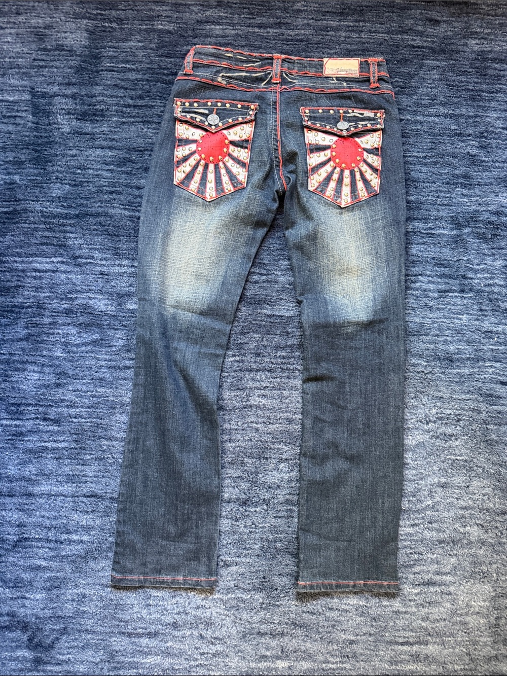 Slim Straight Men's Denim Jeans with Red Accent Pocket Design